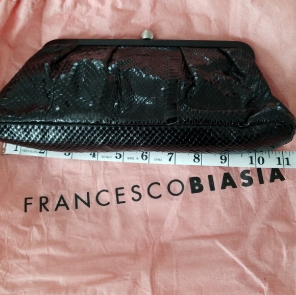 Francesco Biasia Handbags - Francesco Biasia Black Leather Bag